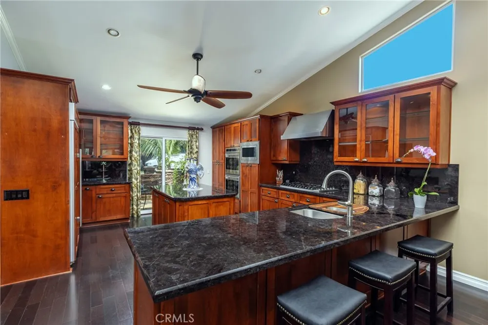 34255 Camino El Molino Dana Point, CA 92624