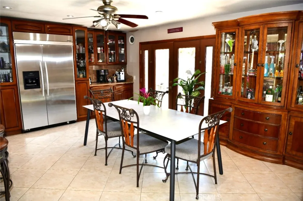 722 Sir George Court Moorpark, CA 93021