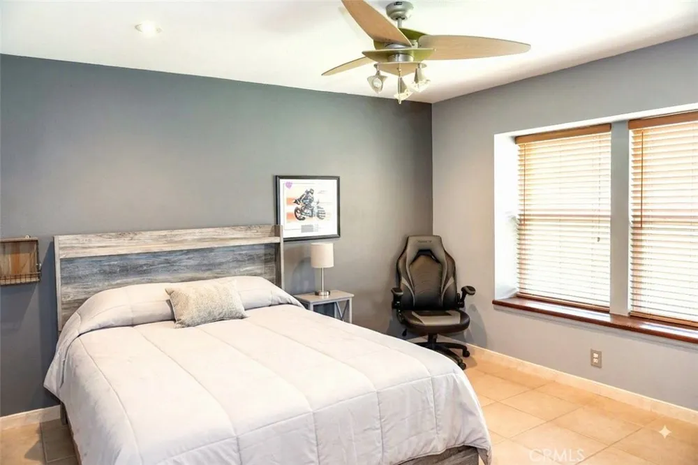 722 Sir George Court Moorpark, CA 93021