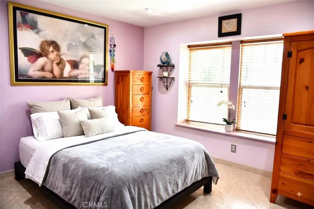 722 Sir George Court Moorpark, CA 93021