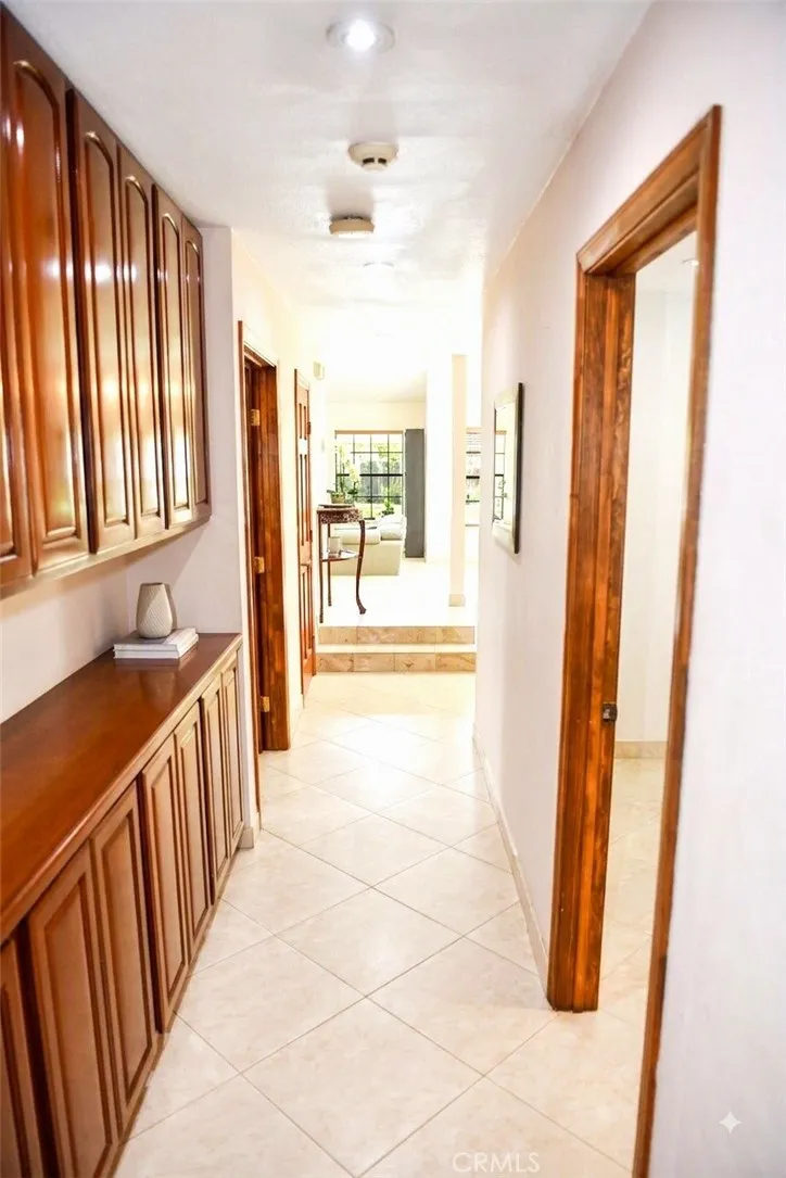 722 Sir George Court Moorpark, CA 93021