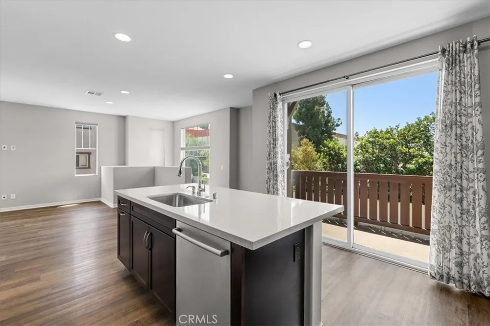 709 S Azusa Avenue #M Azusa, CA 91702