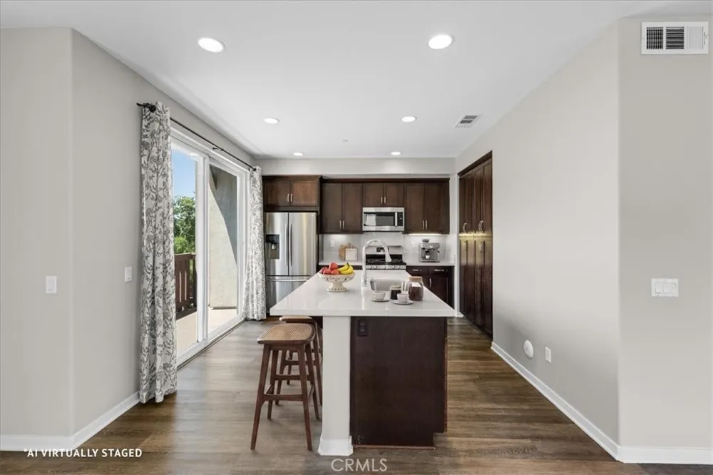 709 S Azusa Avenue #M Azusa, CA 91702