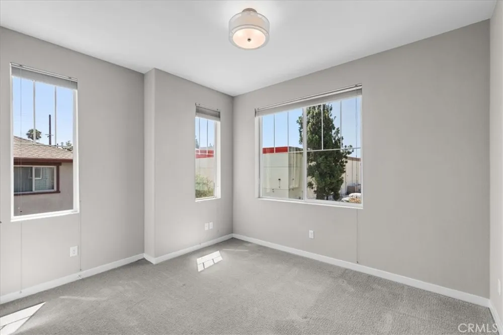 709 S Azusa Avenue #M Azusa, CA 91702