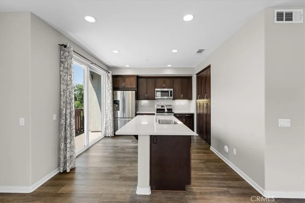 709 S Azusa Avenue #M Azusa, CA 91702