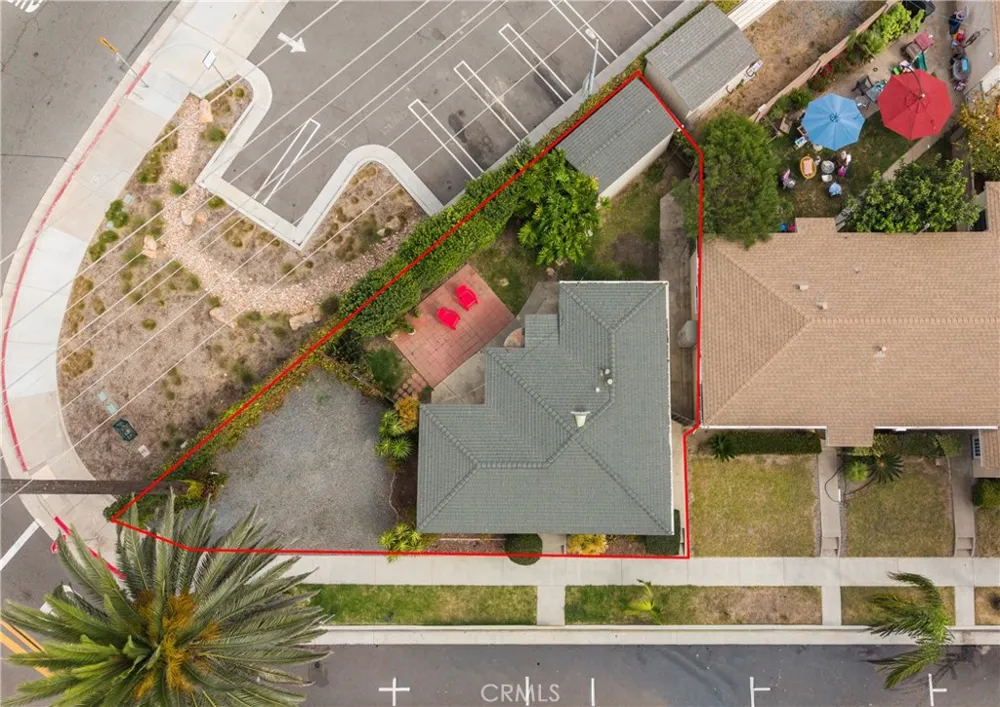 320 2nd Street Huntington Beach, CA 92648
