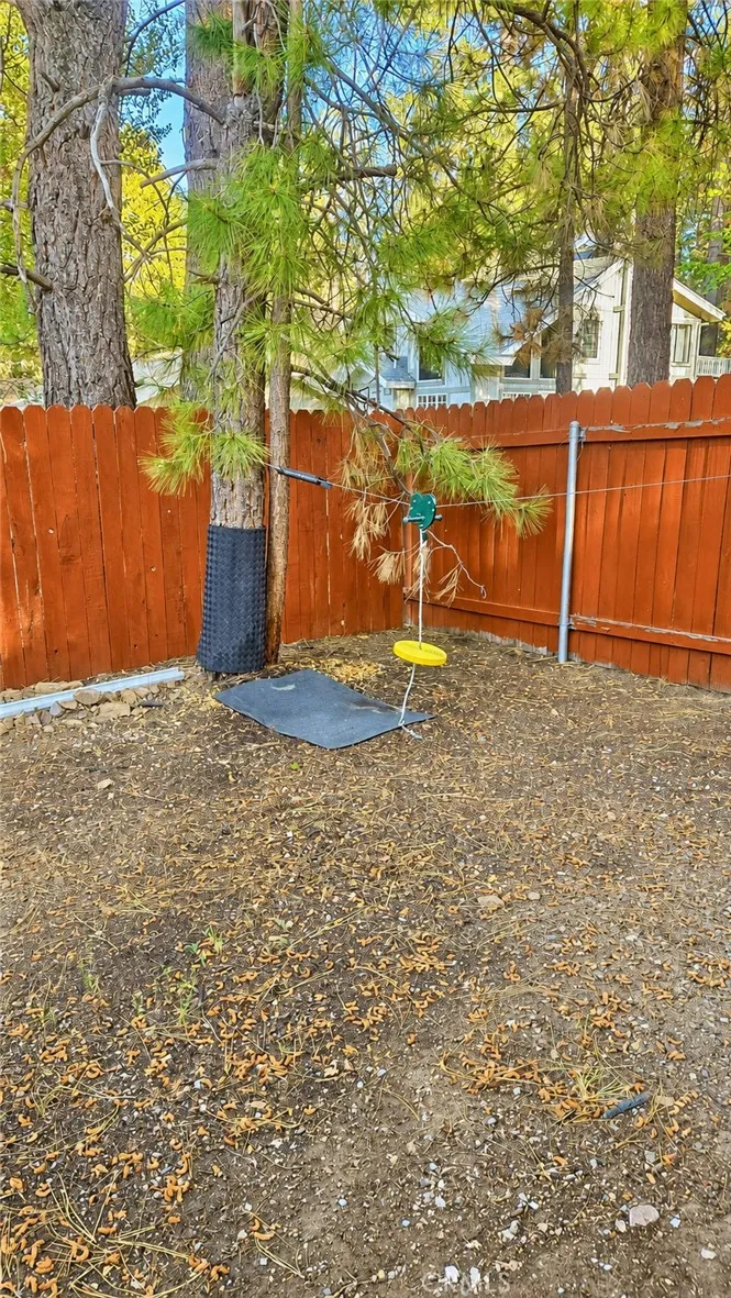 41631 Brownie Big Bear Lake, CA 92315