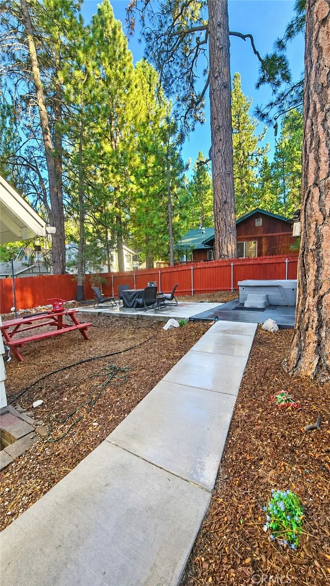 41631 Brownie Big Bear Lake, CA 92315