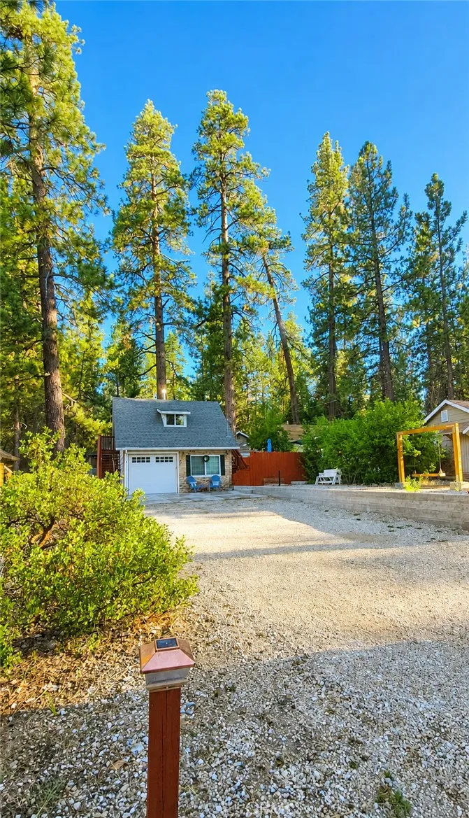 41631 Brownie Big Bear Lake, CA 92315