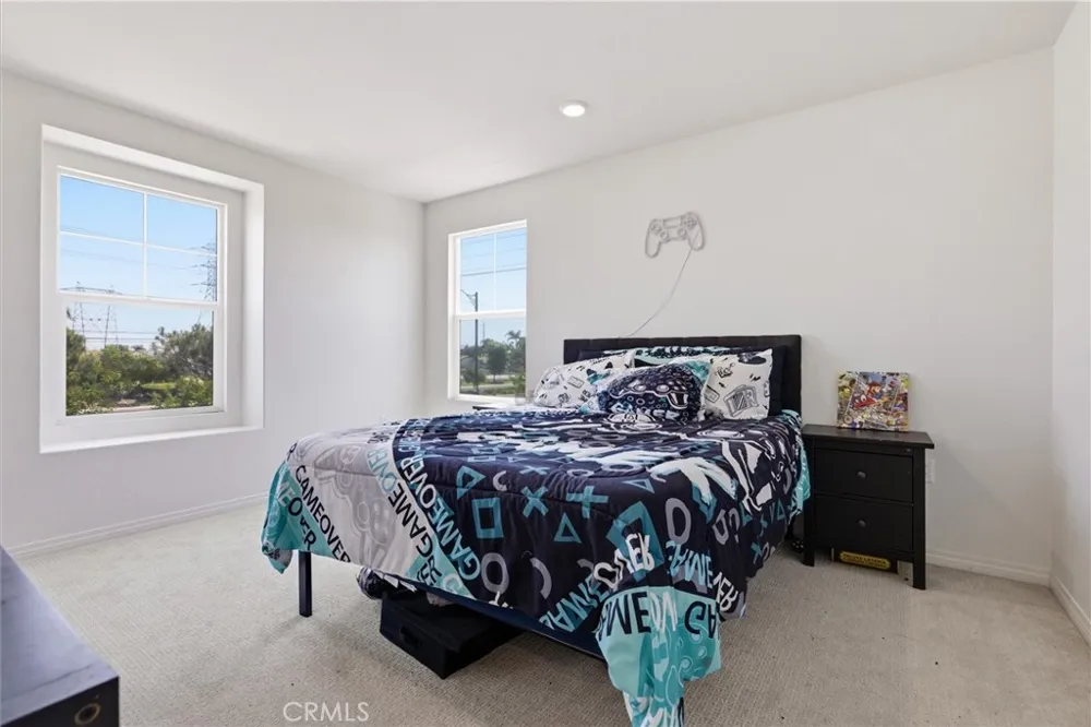 2684 E Towhee Ontario, CA 91761
