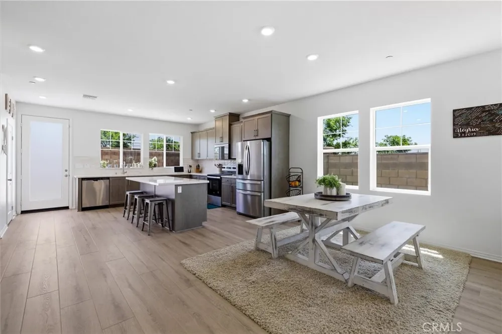 2684 E Towhee Ontario, CA 91761