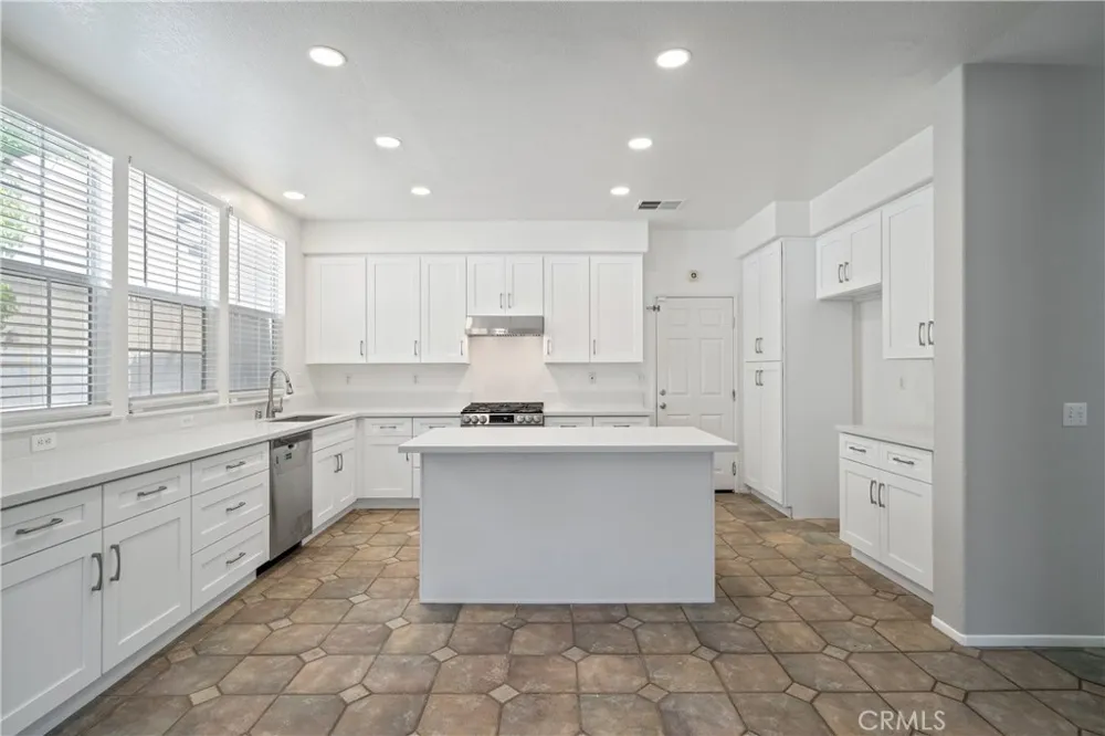26580 Brickenridge Murrieta, CA 92563