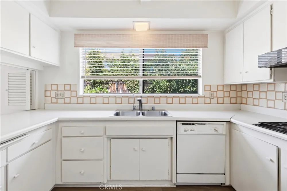 19 Mann Irvine, CA 92612