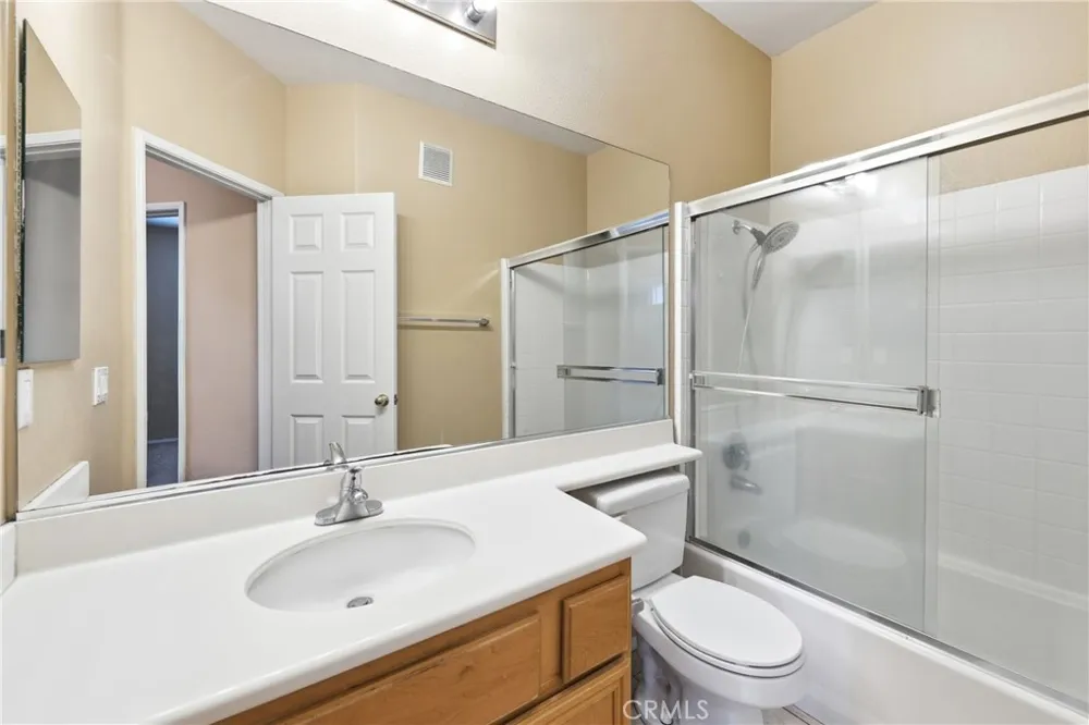 12 Atwater Irvine, CA 92602