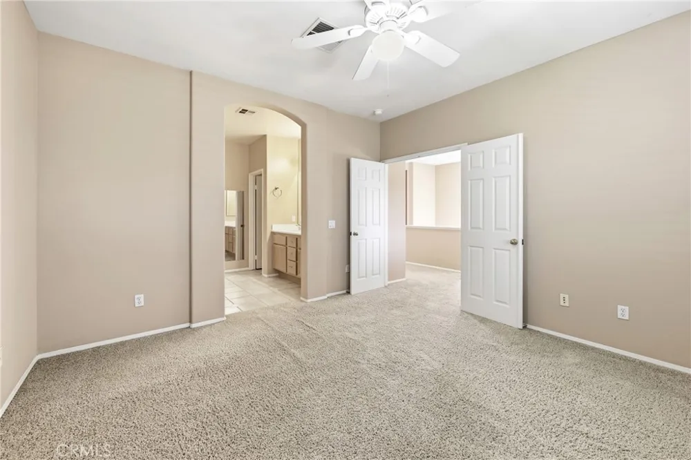 12 Atwater Irvine, CA 92602