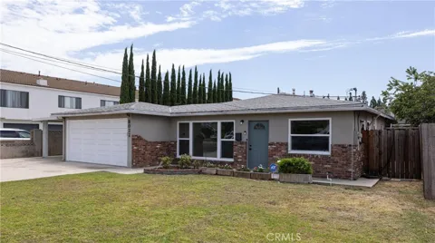8022 Artesia