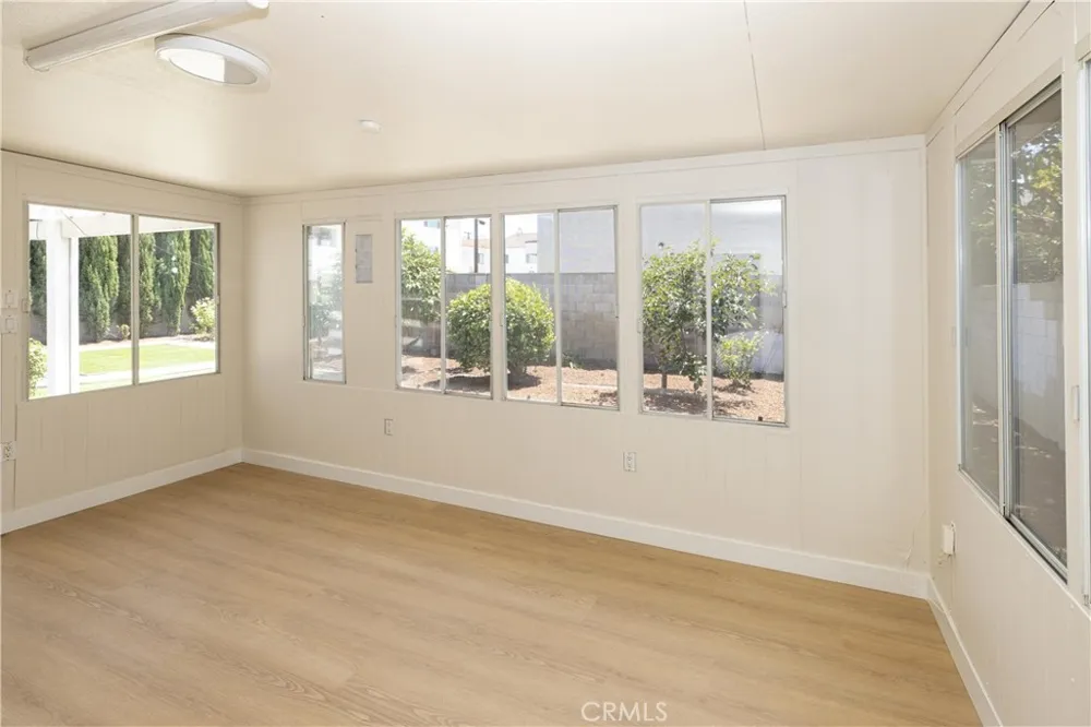8022 Artesia Buena Park, CA 90621