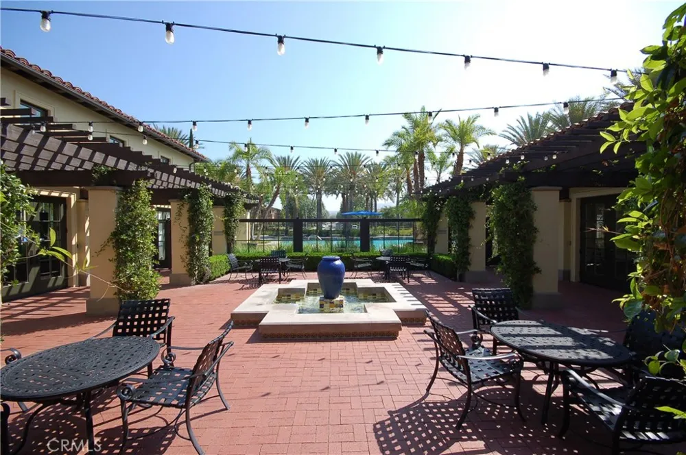 121 Chantilly Irvine, CA 92620