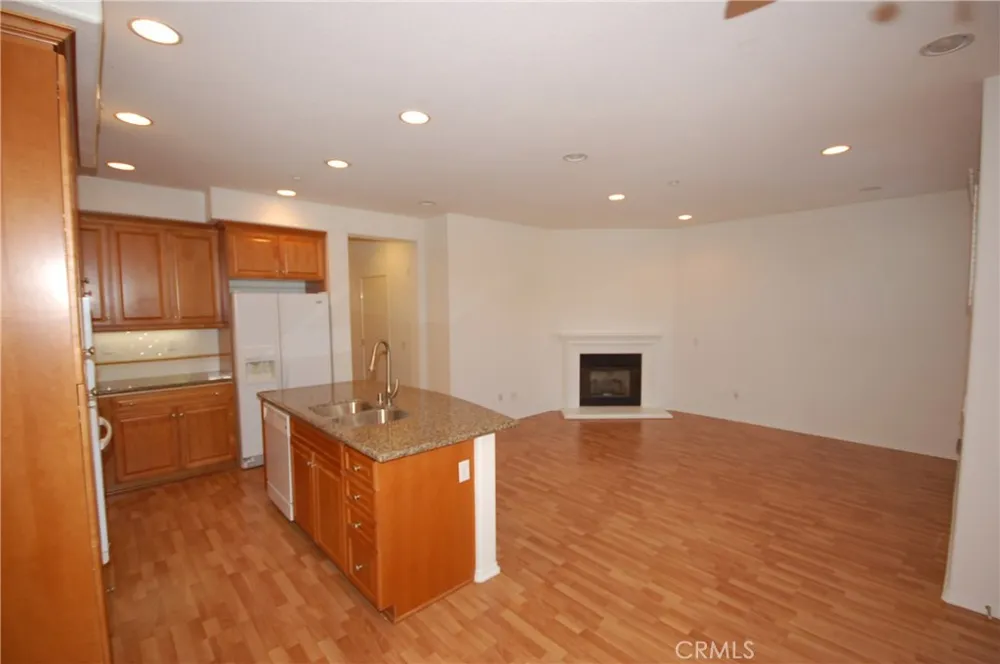 121 Chantilly Irvine, CA 92620