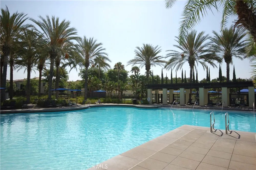 121 Chantilly Irvine, CA 92620