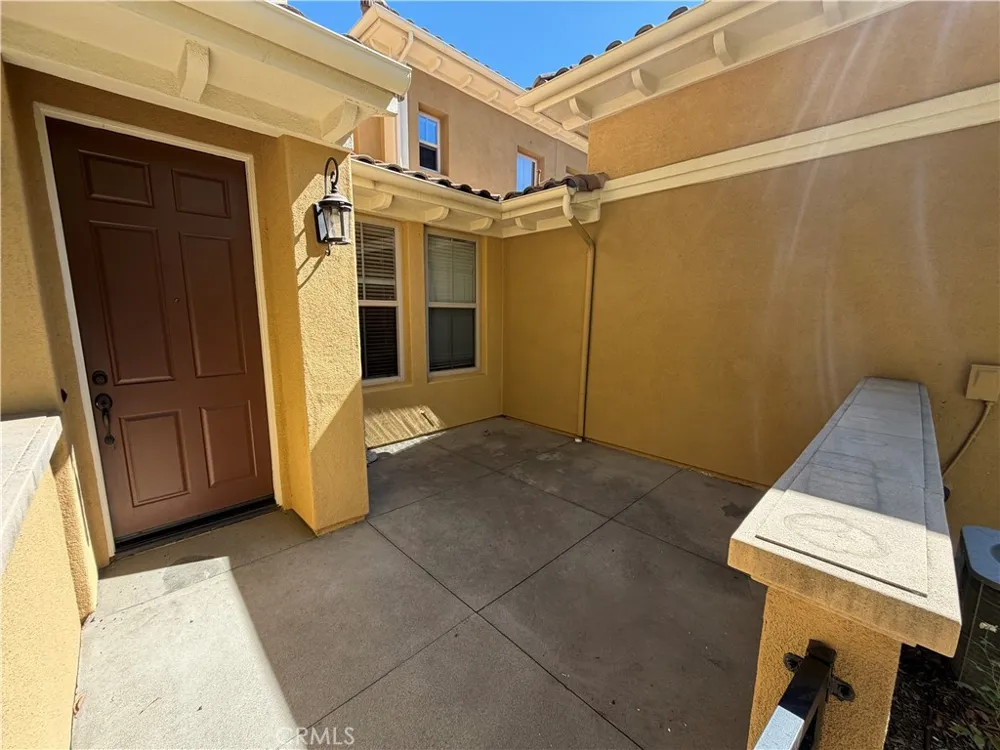 121 Chantilly Irvine, CA 92620