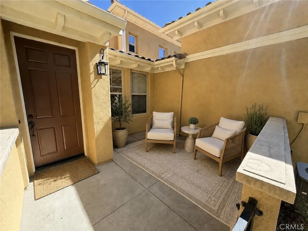121 Chantilly Irvine, CA 92620