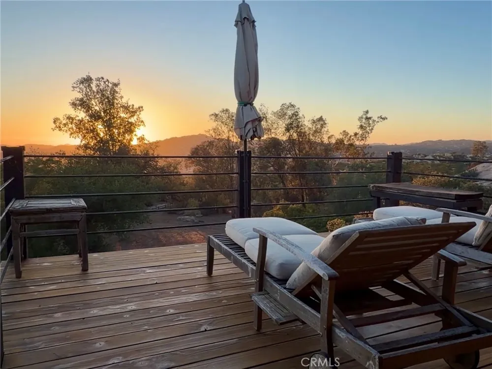 23541 Old Wagon Escondido, CA 92027