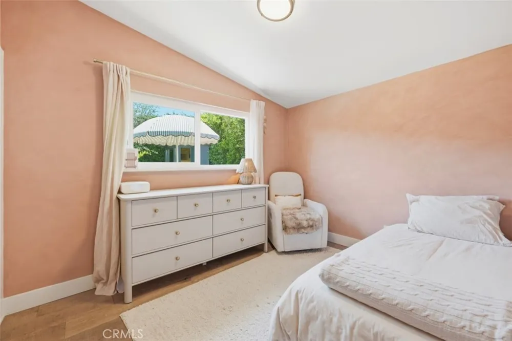 271 Camellia Lane Costa Mesa, CA 92627