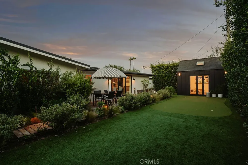 271 Camellia Lane Costa Mesa, CA 92627