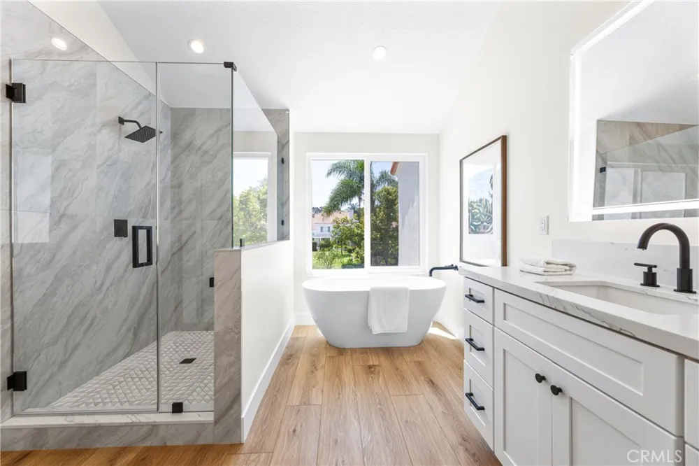 8 Del Rey #17 Irvine, CA 92612
