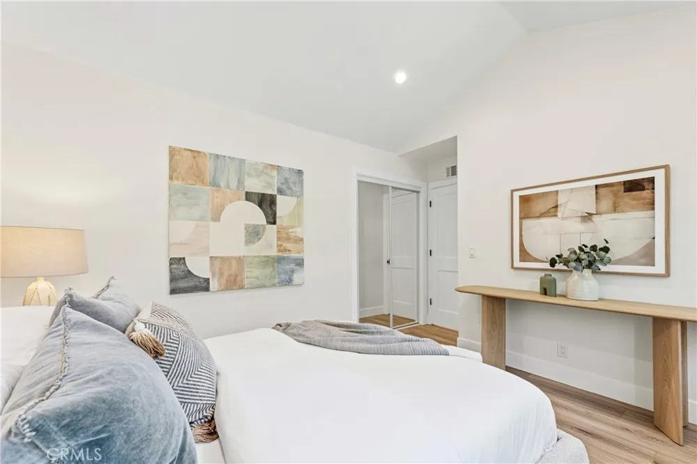 8 Del Rey #17 Irvine, CA 92612
