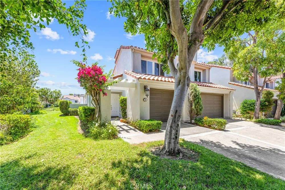 8 Del Rey #17 Irvine, CA 92612