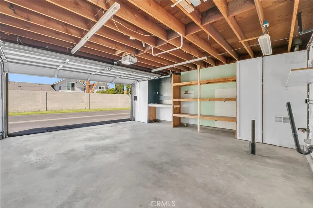 2142 W Liverpool Lane Anaheim, CA 92804