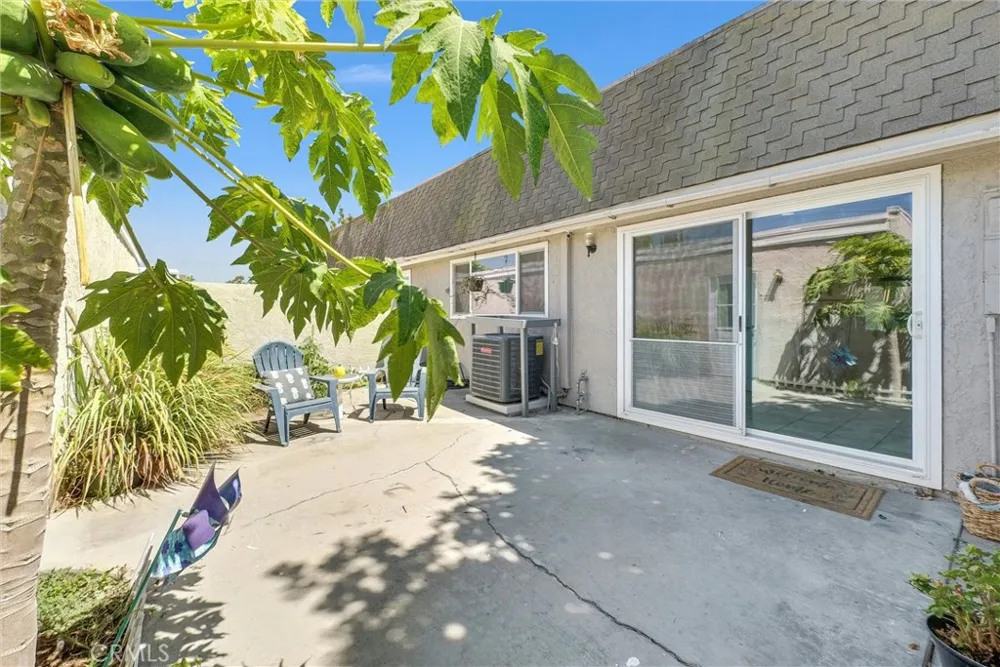2142 W Liverpool Lane Anaheim, CA 92804