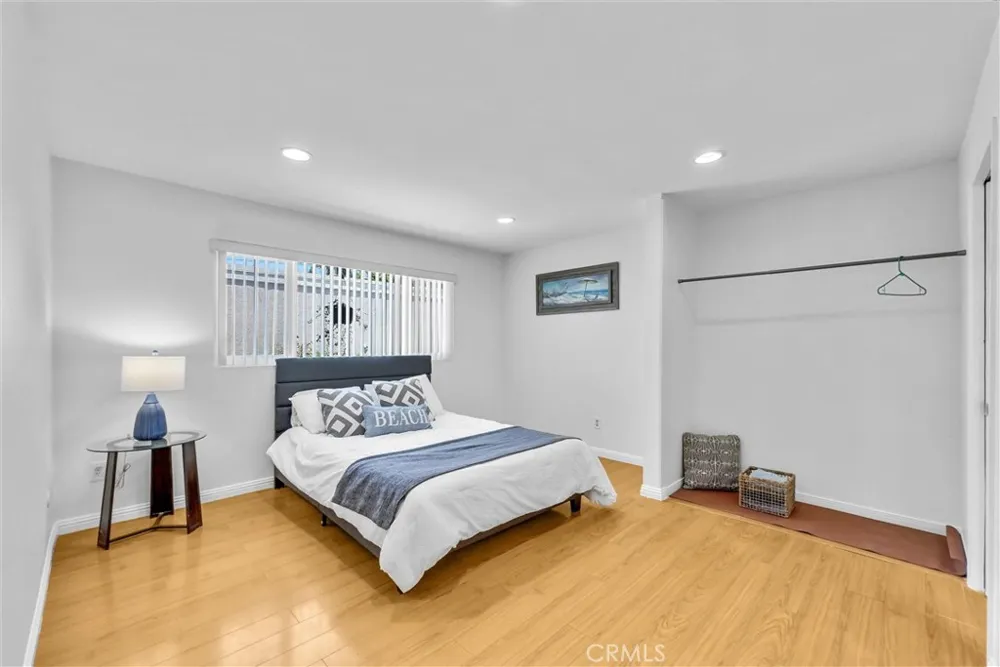 2142 W Liverpool Lane Anaheim, CA 92804
