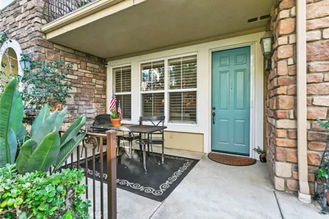 301 Terra Bella