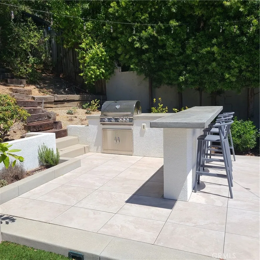 17 Rippling Stream Irvine, CA 92603