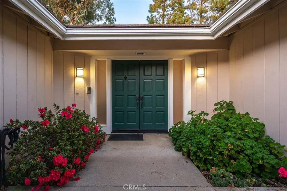 17 Rippling Stream Irvine, CA 92603