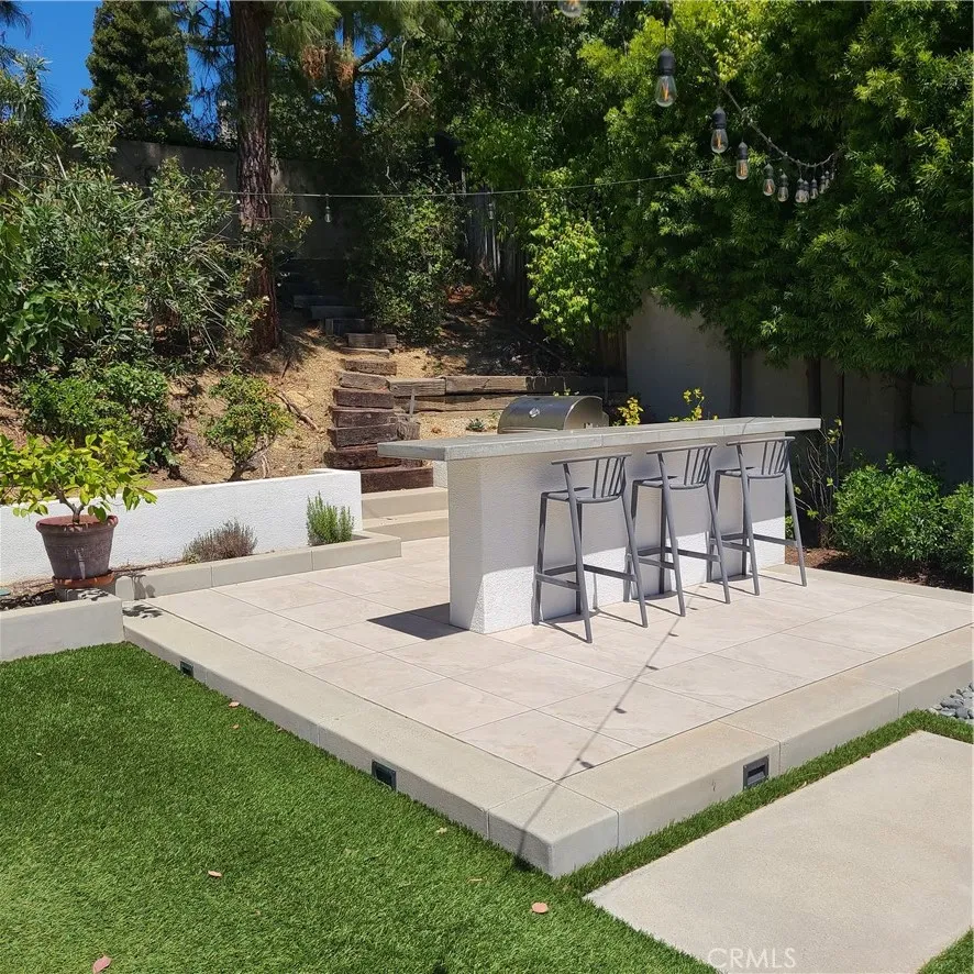 17 Rippling Stream Irvine, CA 92603