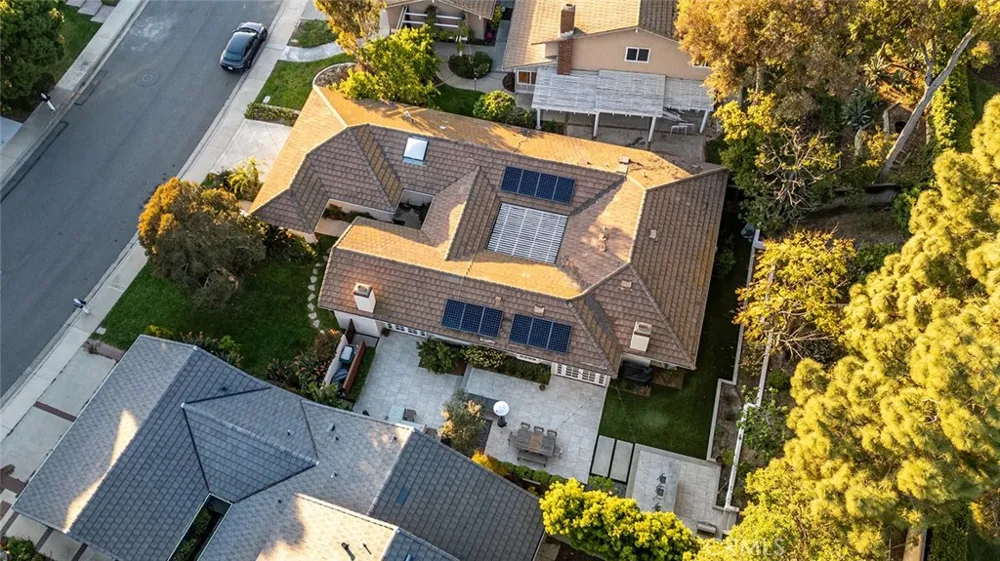 17 Rippling Stream Irvine, CA 92603