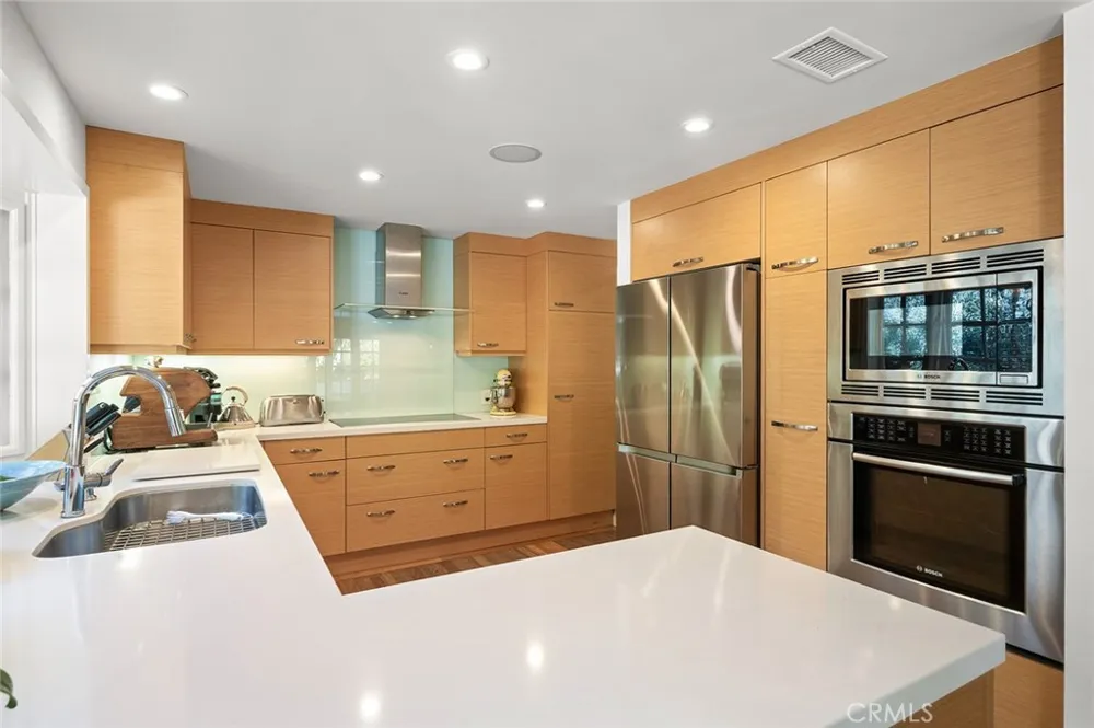 17 Rippling Stream Irvine, CA 92603