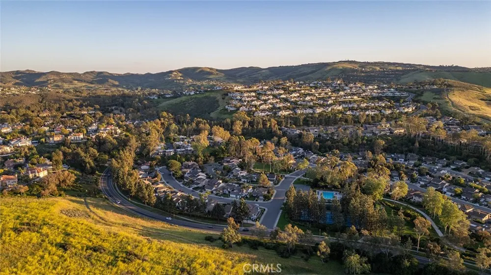 17 Rippling Stream Irvine, CA 92603