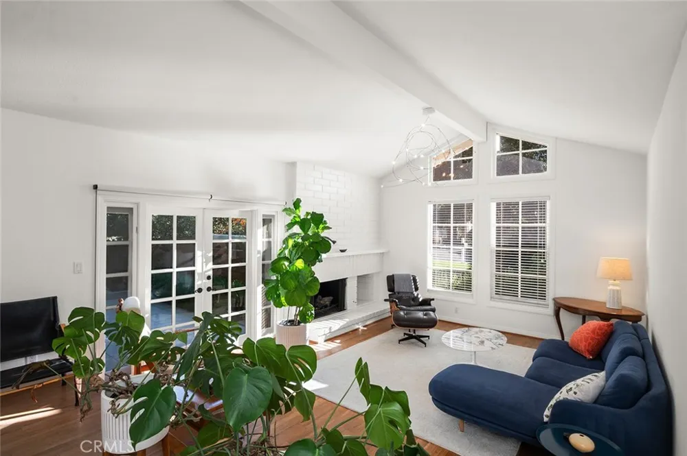17 Rippling Stream Irvine, CA 92603