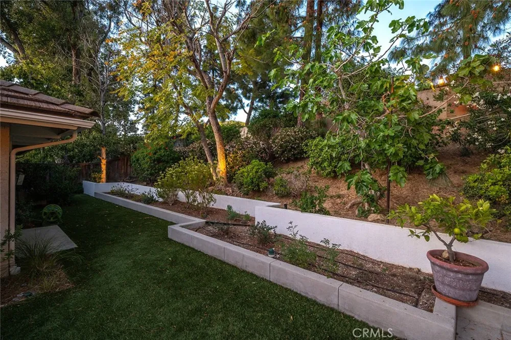 17 Rippling Stream Irvine, CA 92603