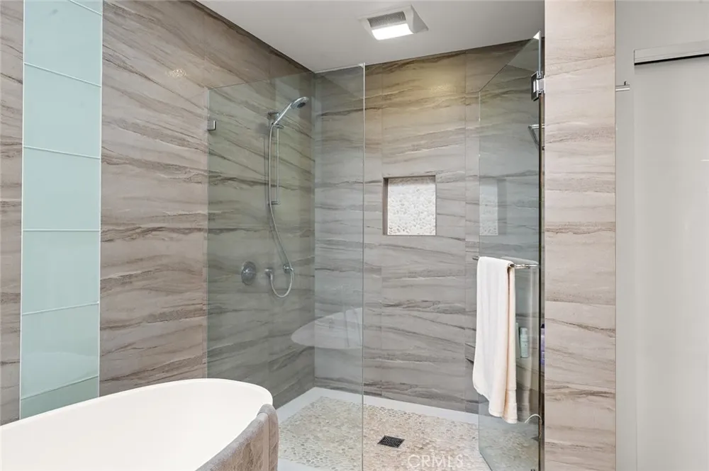 17 Rippling Stream Irvine, CA 92603