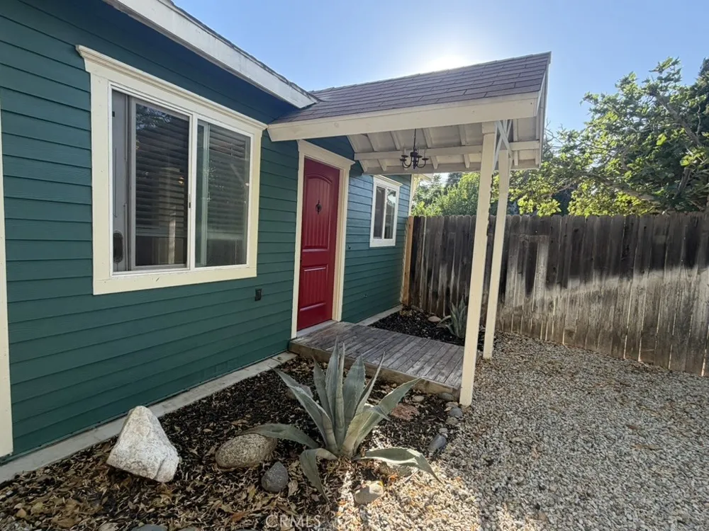 3728 Briscoe St Riverside, CA 92506