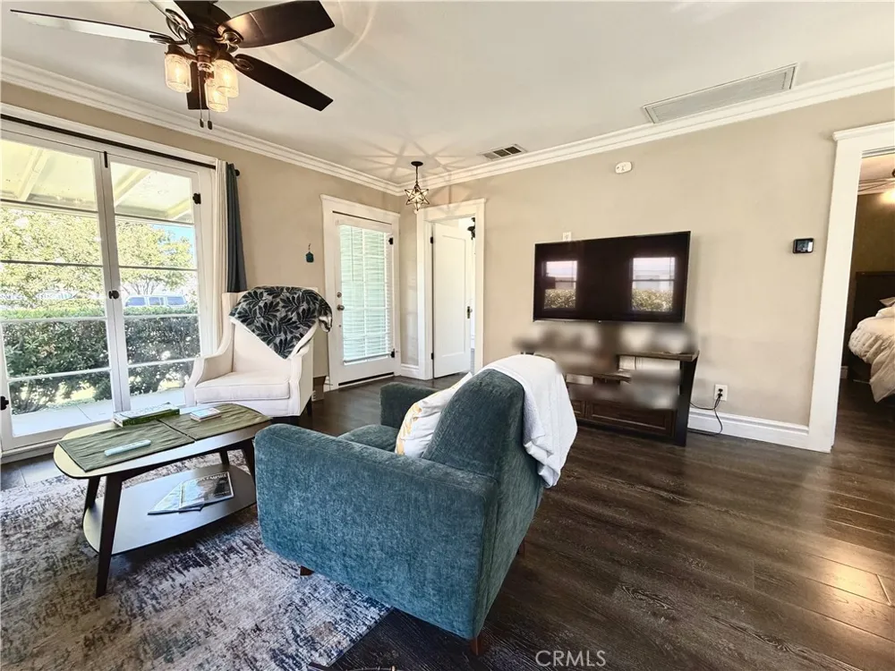 3728 Briscoe St Riverside, CA 92506
