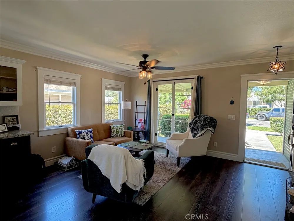 3728 Briscoe St Riverside, CA 92506