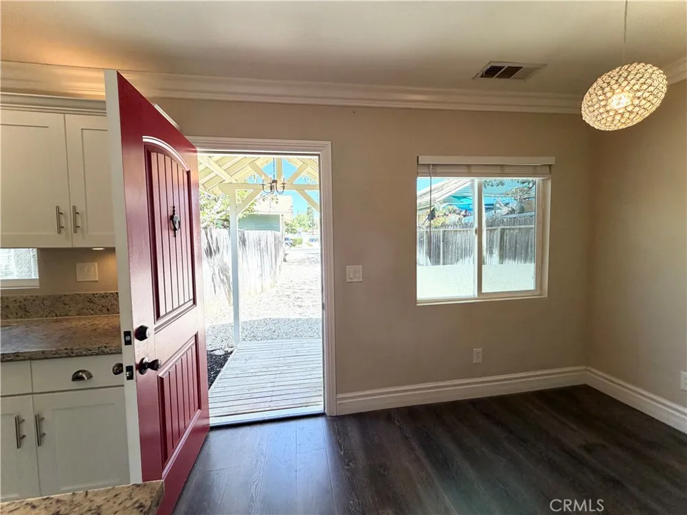 3728 Briscoe St Riverside, CA 92506