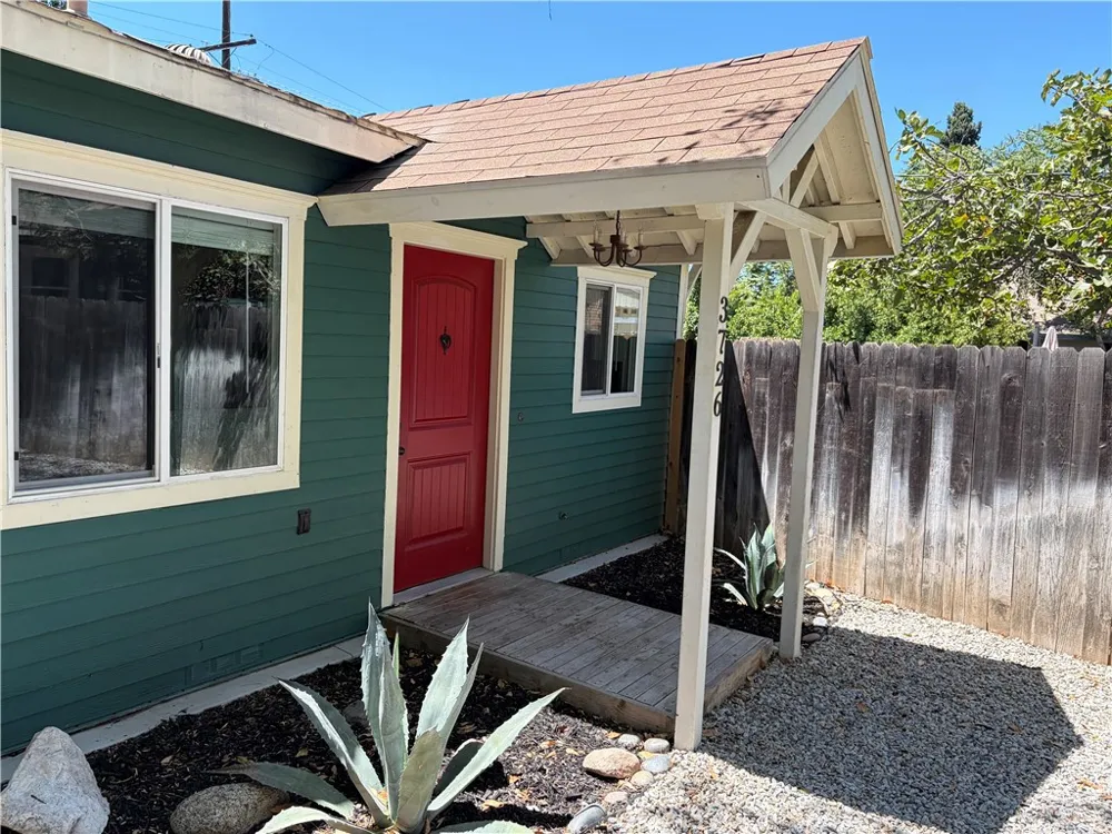 3728 Briscoe St Riverside, CA 92506